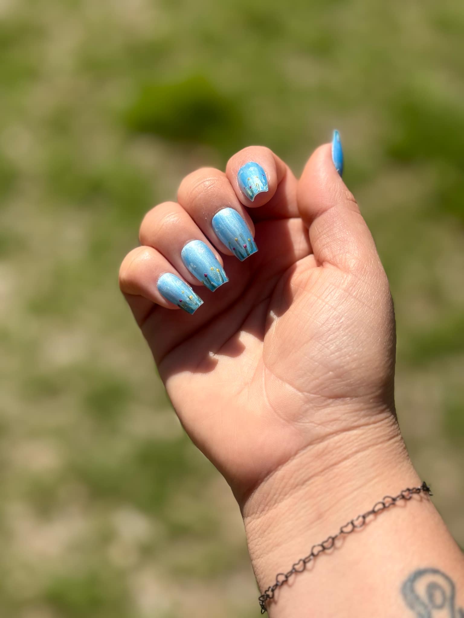 Delicate Floral Press-On Nails