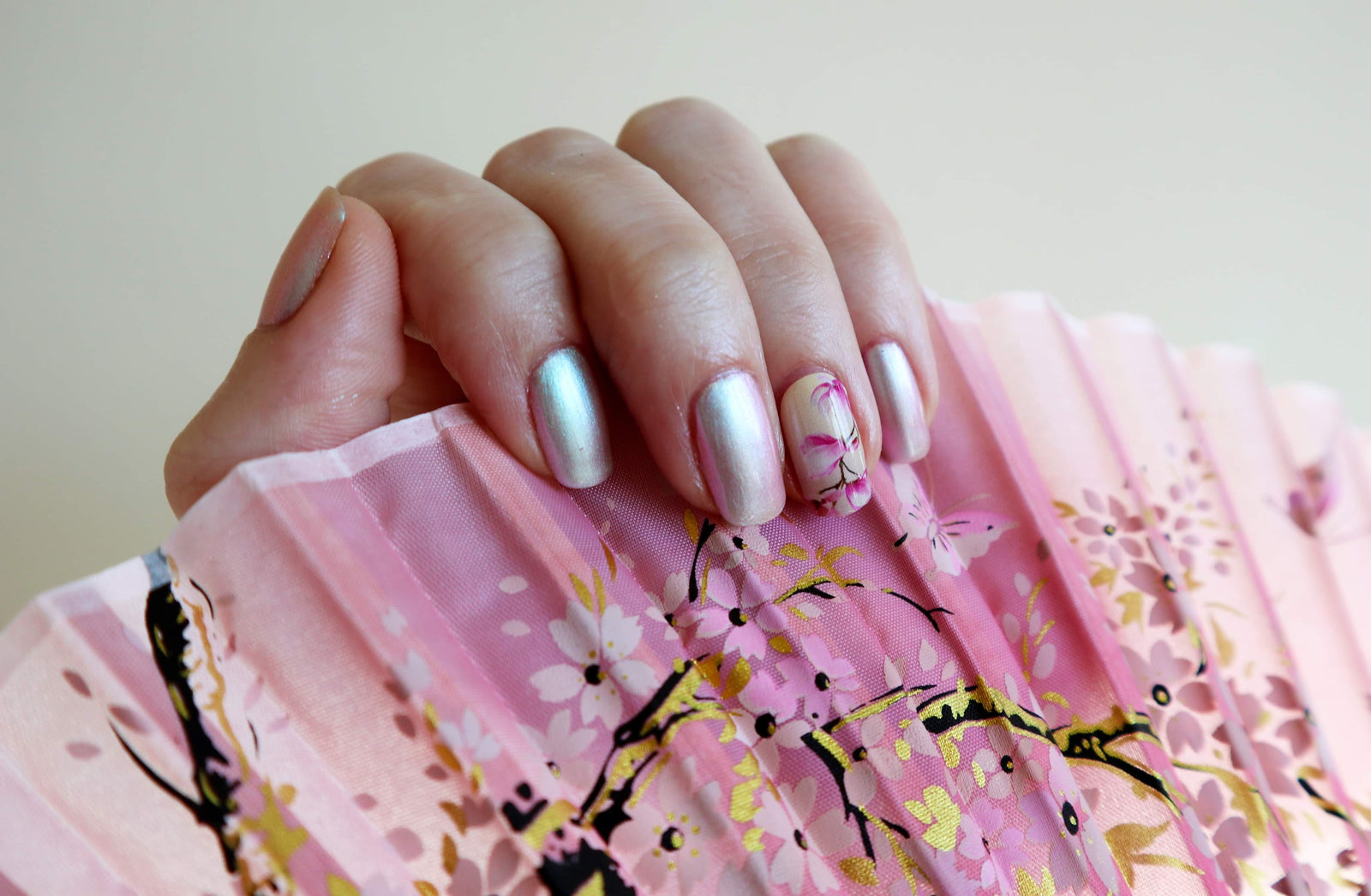 Magnolia Nail Wraps
